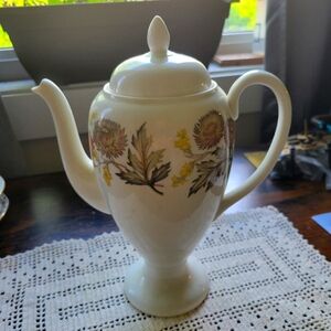 Wedgwood Bone China Litchfield Coffee Pot